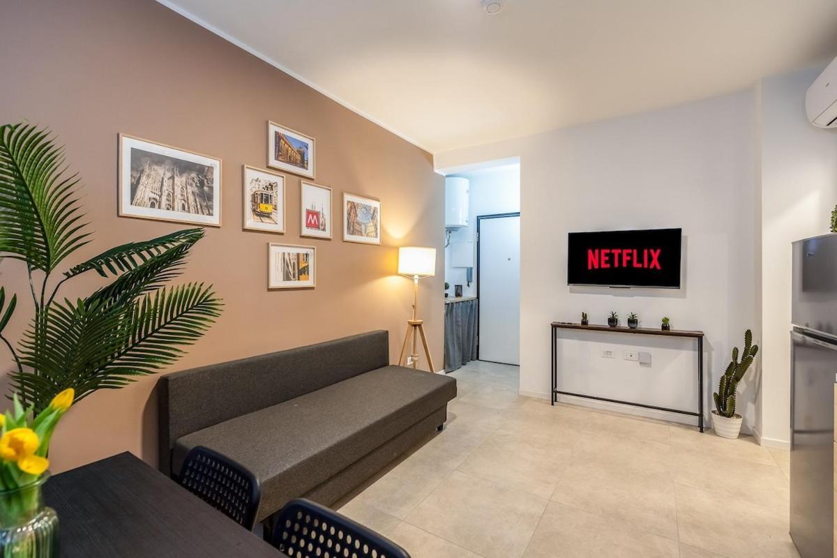 Апартаменты Authentic Private Flat 2 Min From Navigli Милан Экстерьер фото